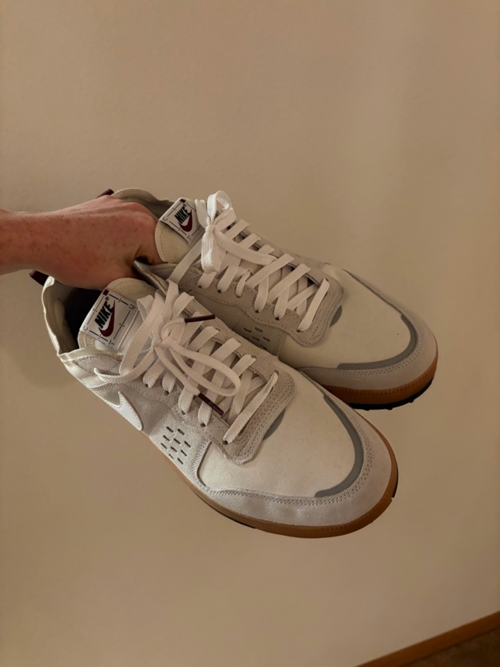 Nike Men’s Sneakers White and Gum Sole - Picture 3 of 7